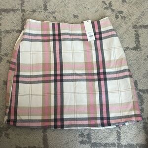 Francesca’s new with tags, would look great in fall!